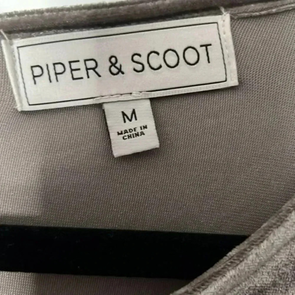 Piper & Scoot Bianca Velvet Gray Jumpsuit size Medium - Picture 8 of 11